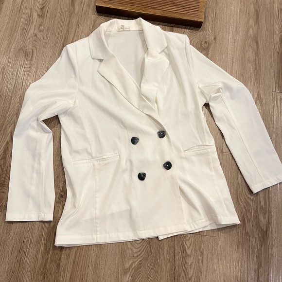 Aaron & Amber Blazer - Picture 4 of 7